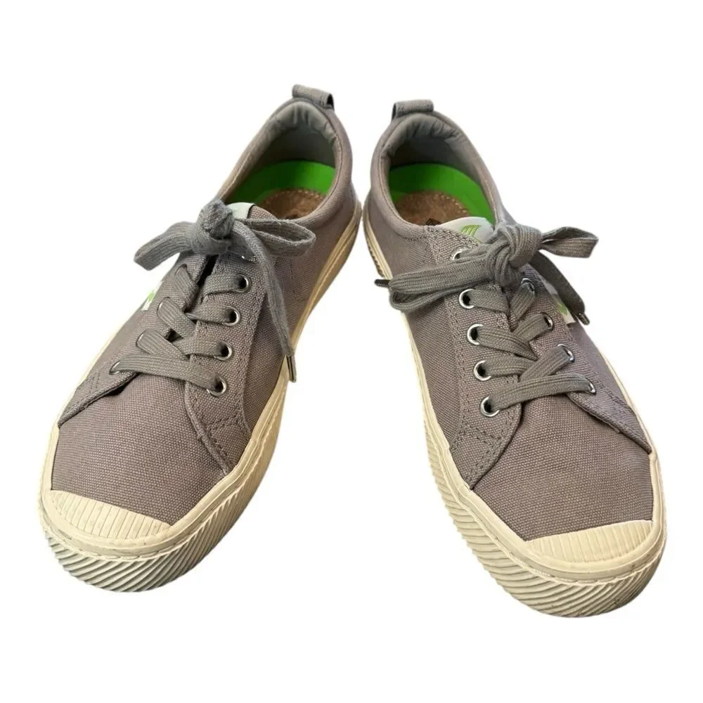 Cariuma OCA LOW Grey Canvas Lace-up Women’s Sneakers 8.5